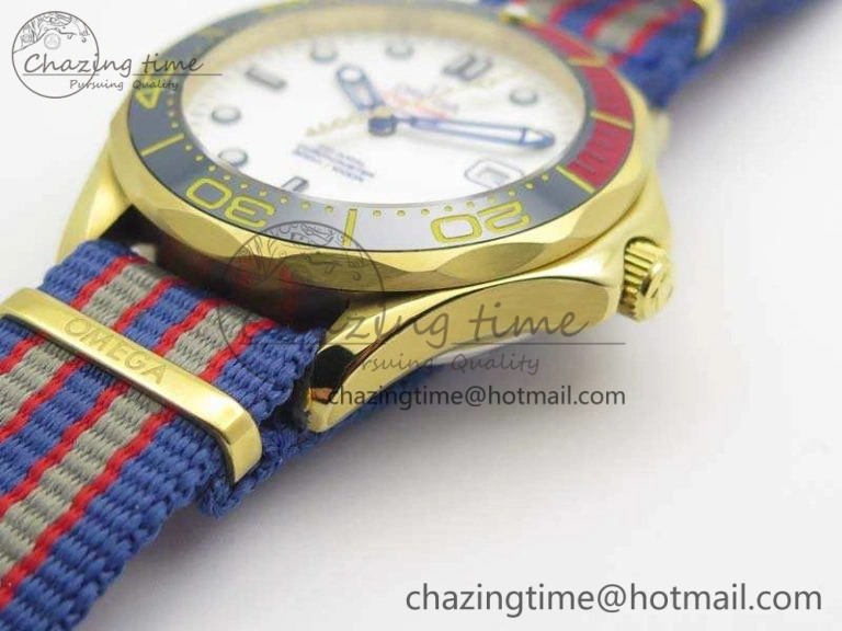 Seamaster 300M 007 YG URF 1:1 Best Edition White Dial Ceramic Bezel On Nylon Strap A2507