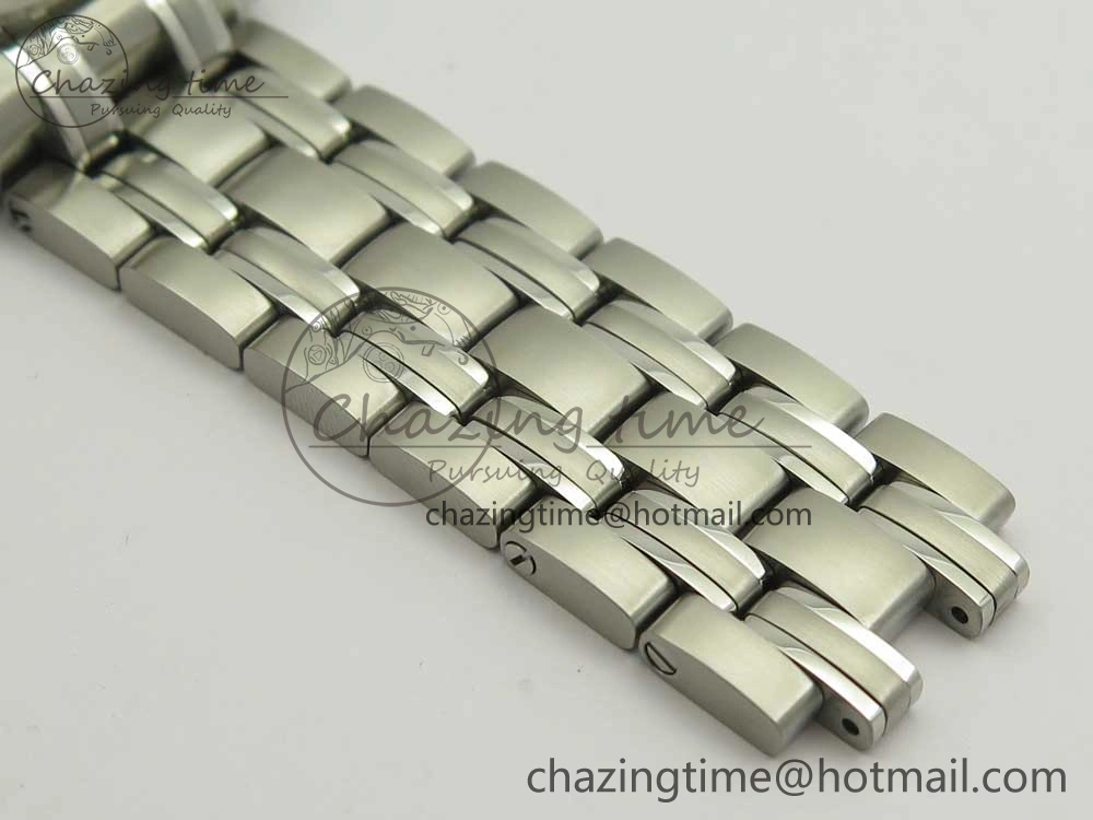 Seamaster 300M Chronometer SS Black OMF 1:1 Best Edition on SS Bracelet A2824 (Black Balance Wheel) V2