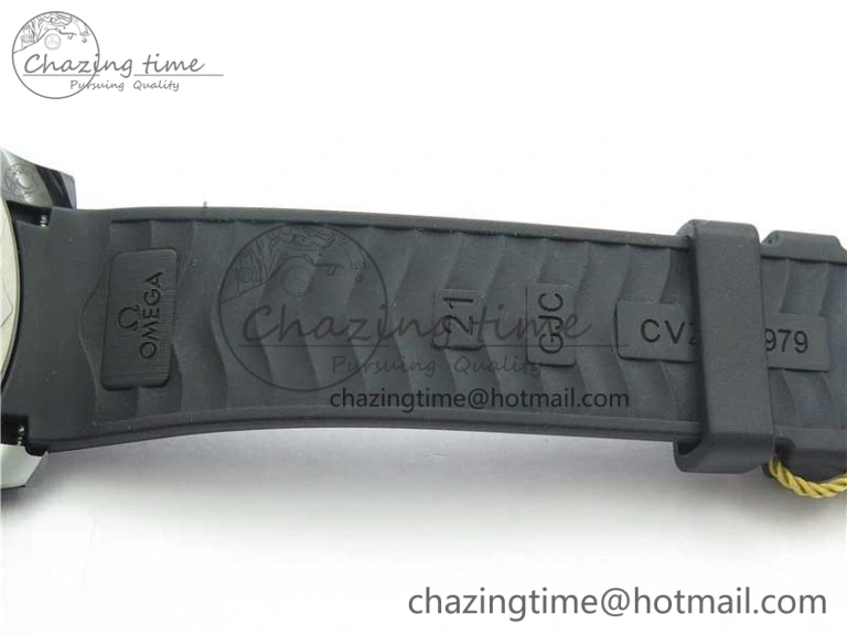 Seamaster Diver 300M Real Ceramic Case VSF 1:1 Best Edition on Black Rubber Strap A8806 (Free Nato)