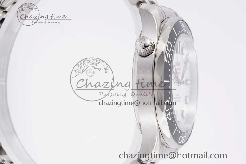 Seamaster Diver 300M SS Black Ceramic Bezel JVSF 1:1 Best Edition White Dial on SS Bracelet A2824
