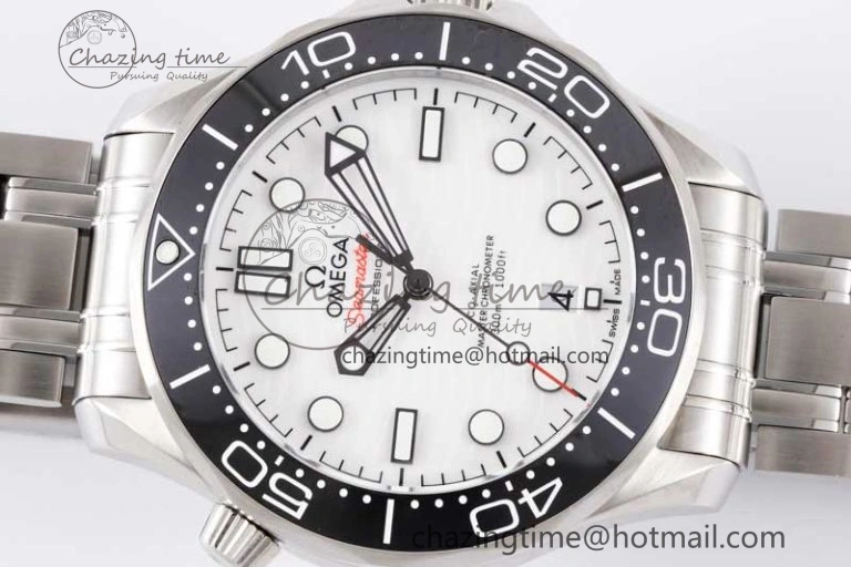 Seamaster Diver 300M SS Black Ceramic Bezel JVSF 1:1 Best Edition White Dial on SS Bracelet A2824