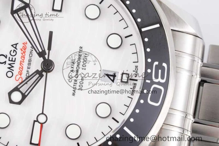 Seamaster Diver 300M SS Black Ceramic Bezel JVSF 1:1 Best Edition White Dial on SS Bracelet A2824
