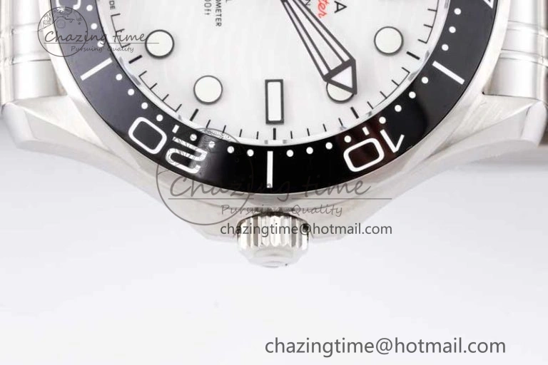 Seamaster Diver 300M SS Black Ceramic Bezel JVSF 1:1 Best Edition White Dial on SS Bracelet A2824