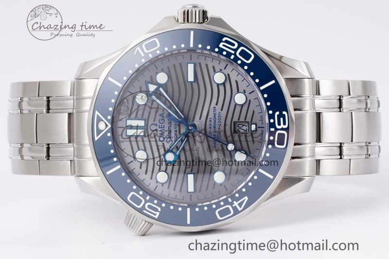 Seamaster Diver 300M SS Blue Ceramic Bezel JVSF 1:1 Best Edition Gray Dial on SS Bracelet A2824