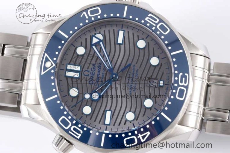 Seamaster Diver 300M SS Blue Ceramic Bezel JVSF 1:1 Best Edition Gray Dial on SS Bracelet A2824