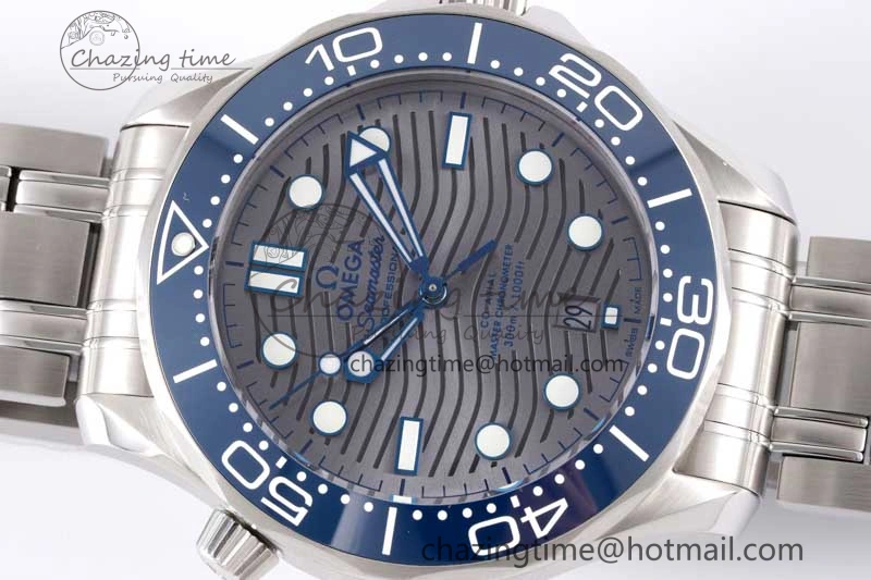 Seamaster Diver 300M SS Blue Ceramic Bezel JVSF 1:1 Best Edition Gray Dial on SS Bracelet A2824