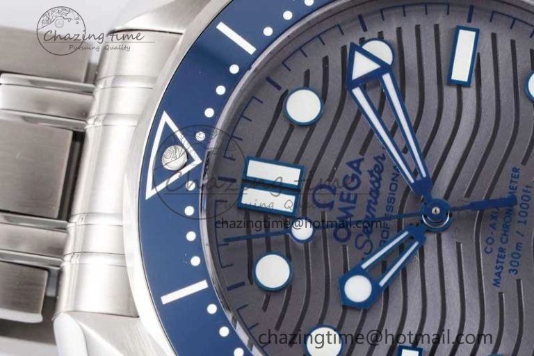 Seamaster Diver 300M SS Blue Ceramic Bezel JVSF 1:1 Best Edition Gray Dial on SS Bracelet A2824