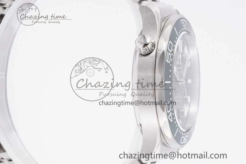 Seamaster Diver 300M SS Green Ceramic Bezel JVSF 1:1 Best Edition Green Dial on SS Bracelet A2824