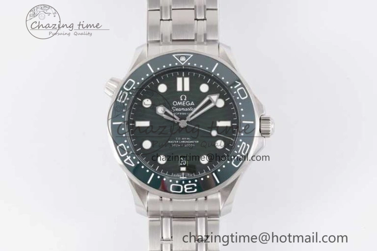 Seamaster Diver 300M SS Green Ceramic Bezel JVSF 1:1 Best Edition Green Dial on SS Bracelet A2824