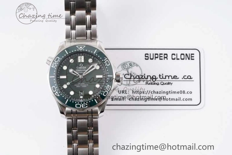 Seamaster Diver 300M SS Green Ceramic Bezel JVSF 1:1 Best Edition Green Dial on SS Bracelet A2824
