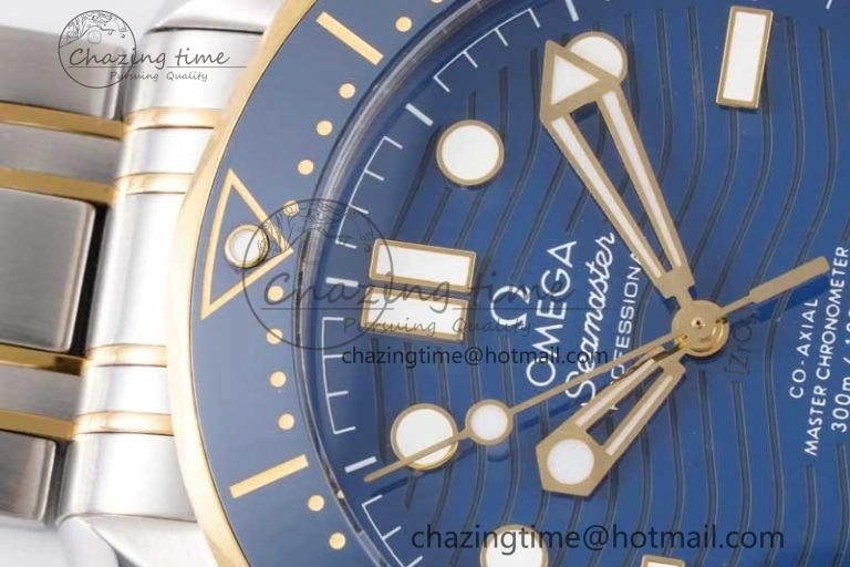 Seamaster Diver 300M SS YG Blue Ceramic Bezel JVSF 1:1 Best Edition Blue Dial on SS YG Bracelet A2824
