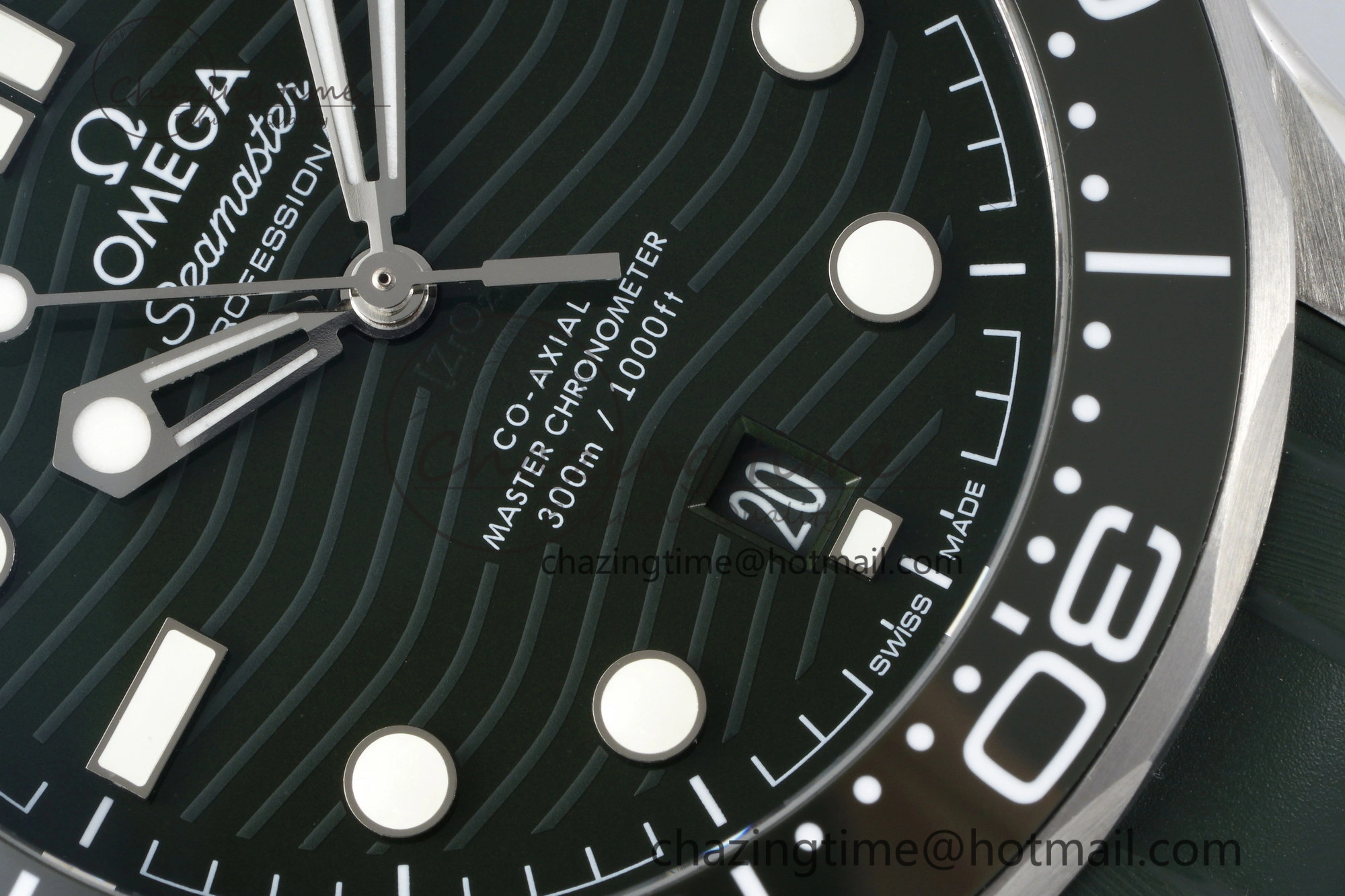 Seamaster Diver 300M VSF 1:1 Best Edition Green Ceramic Green Dial on Green Rubber Strap A8800 V2
