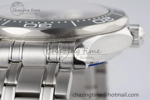 Seamaster Diver 300M ZF 1:1 Best Edition Green Ceramic Green Dial on SS Bracelet A8800