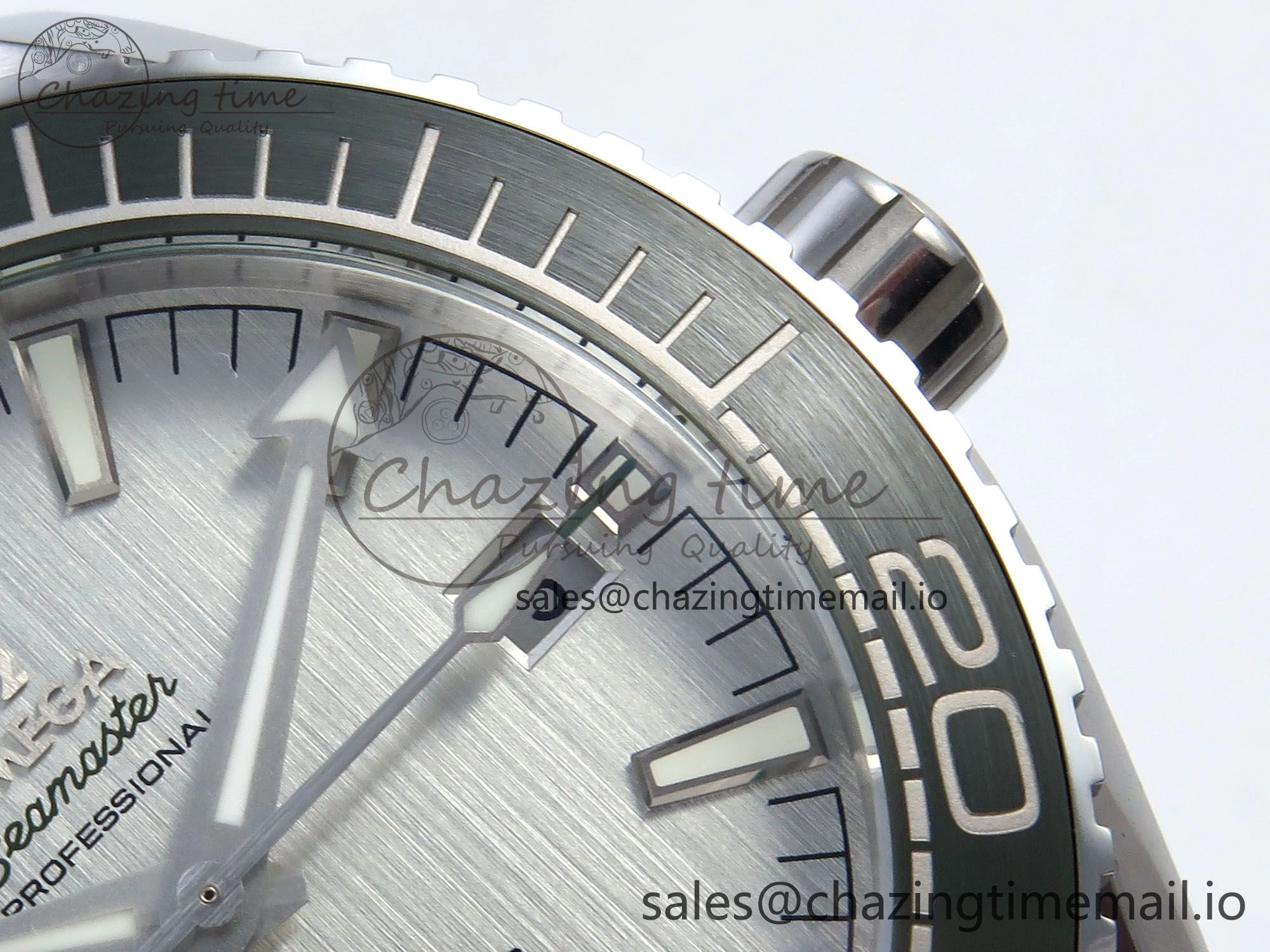Seamaster Planet Ocean 600M 43.5mm SS SCF 1:1 Best Edition Green Bezel Gray Dial on Green Rubber Strap A8900 Super Clone
