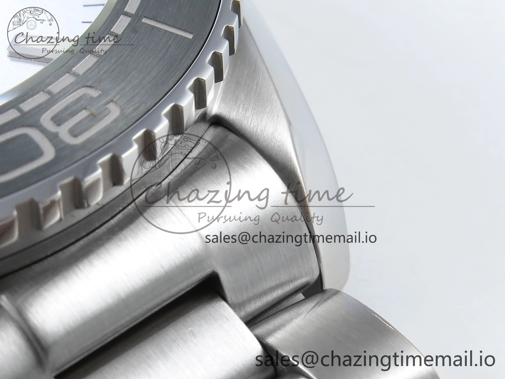 Seamaster Planet Ocean 600M 43.5mm SS SCF 1:1 Best Edition Green Bezel Gray Dial on SS Bracelet A8900 Super Clone