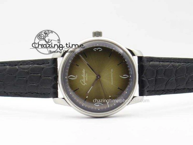 Senator Sixties SS Gold Dial On Black Leather Strap A3959