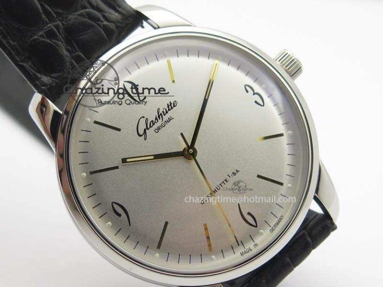 Senator Sixties SS White Dial On Black Leather Strap A3959