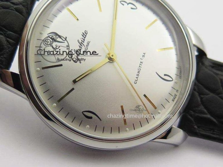 Senator Sixties SS White Dial On Black Leather Strap A3959