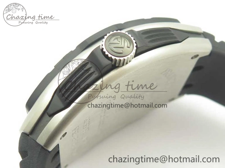 Skafander SS Black On Black Rubber Strap MIYOTA 8215