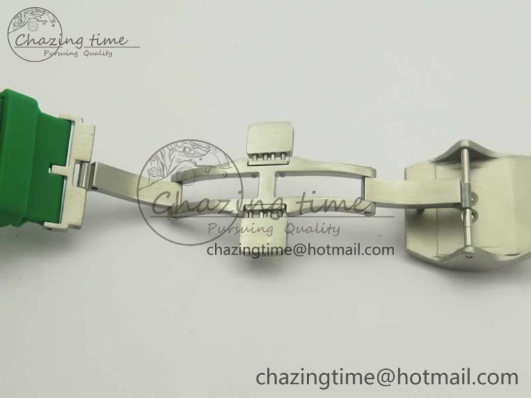 Skafander SS Green On Green Rubber Strap MIYOTA 8215
