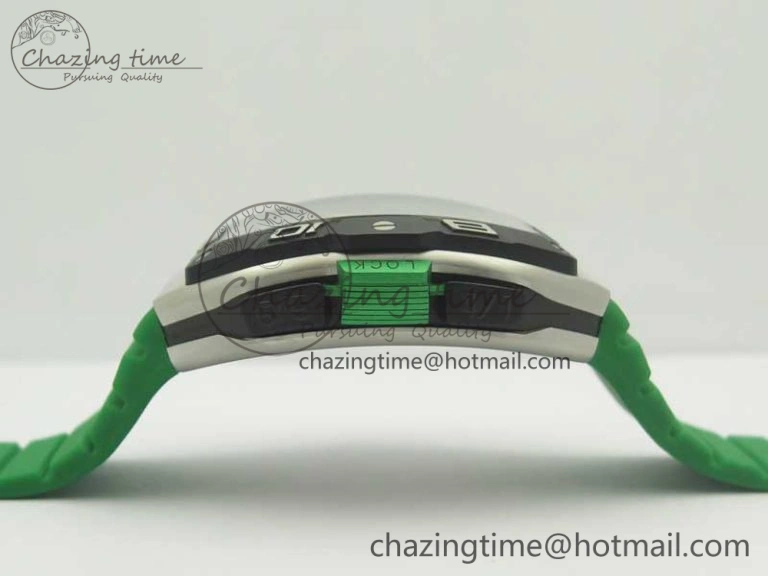 Skafander SS Green On Green Rubber Strap MIYOTA 8215