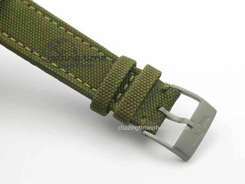Skyland Avenger Titanium 1:1 Best Edition Gray Numeral Dial On Green Nylon Strap A7750