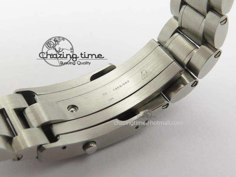 Speedmaster Apollo XVII Gray Dial On SS Bracelet Manual Winding Chrono Movement