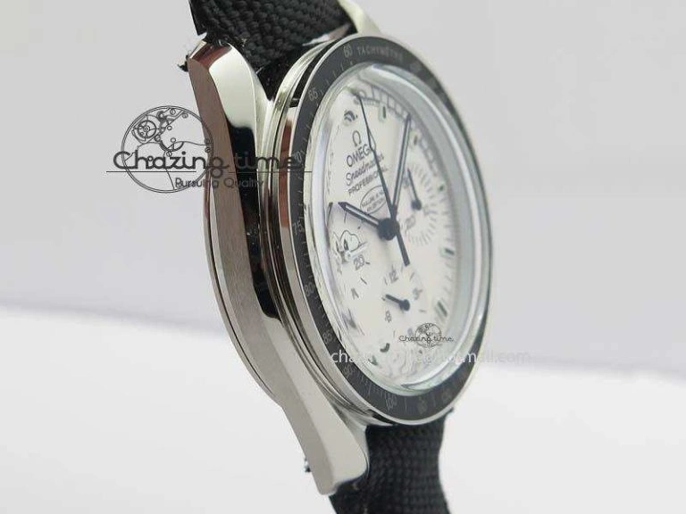 Speedmaster JHF SS Snoopy Award 45th Anniversary White Dial On Black Nylon Strap