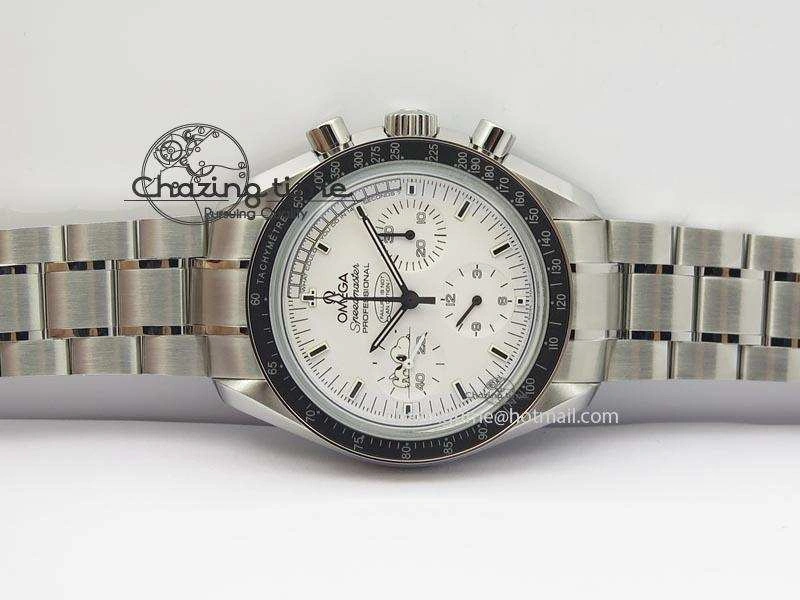 Speedmaster JHF SS Snoopy Award 45th Anniversary White dial On SS Bracelet