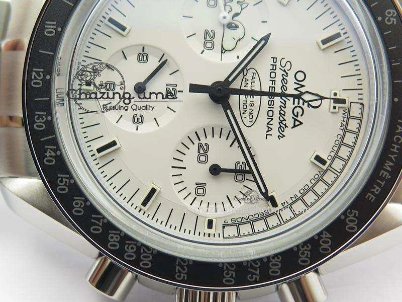Speedmaster JHF SS Snoopy Award 45th Anniversary White dial On SS Bracelet