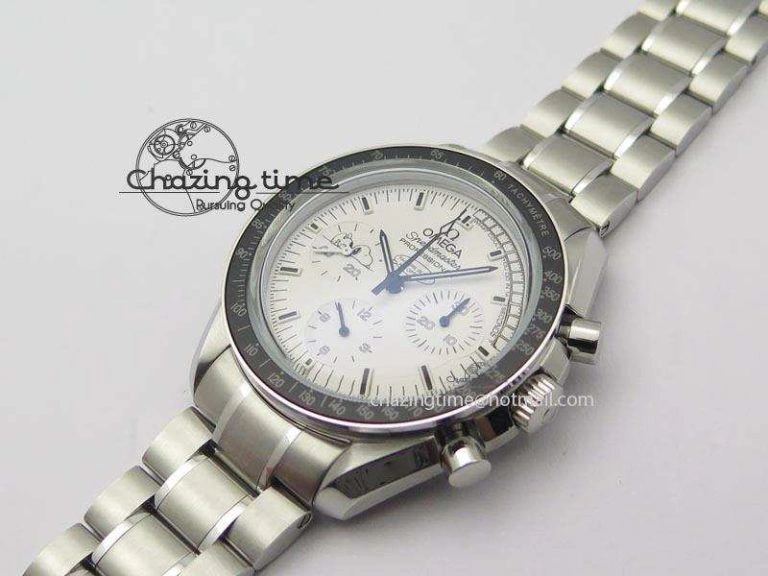 Speedmaster JHF SS Snoopy Award 45th Anniversary White dial On SS Bracelet