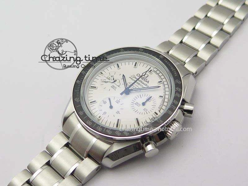 Speedmaster JHF SS Snoopy Award 45th Anniversary White dial On SS Bracelet