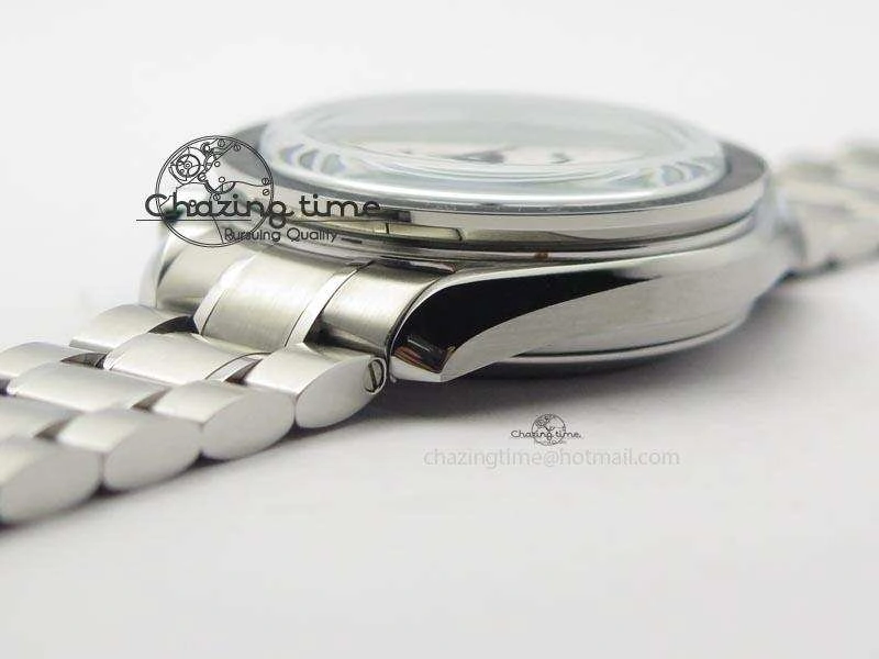 Speedmaster JHF SS Snoopy Award 45th Anniversary White dial On SS Bracelet