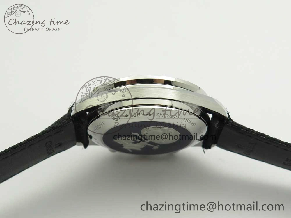 Speedmaster SS Snoopy OMF Best Edition White Dial on Nylon Strap Manual Winding Chrono Movement