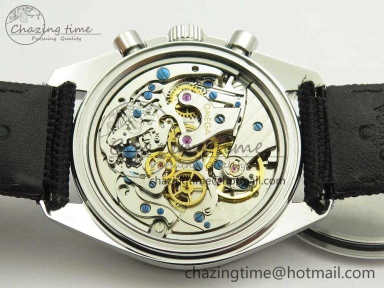 Speedmaster SS Snoopy OMF Best Edition White Dial on Nylon Strap Manual Winding Chrono Movement