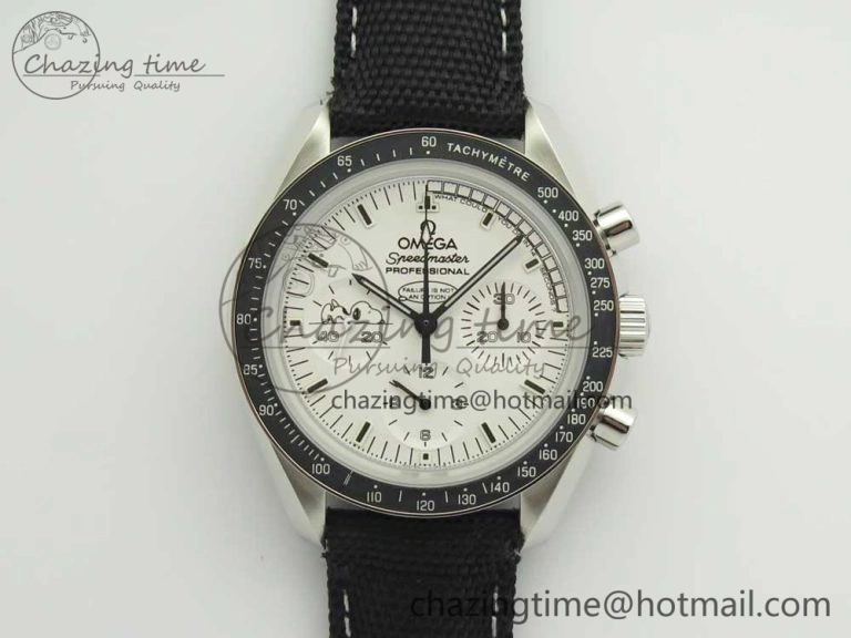 Speedmaster SS Snoopy OMF Best Edition White Dial on Nylon Strap Manual Winding Chrono Movement