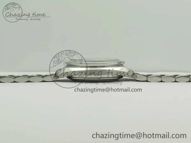 Speedmaster SS Snoopy OMF Best Edition White Dial on SS Bracelet Manual Winding Chrono Movement