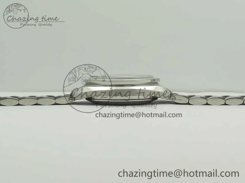 Speedmaster SS Snoopy OMF Best Edition White Dial on SS Bracelet Manual Winding Chrono Movement