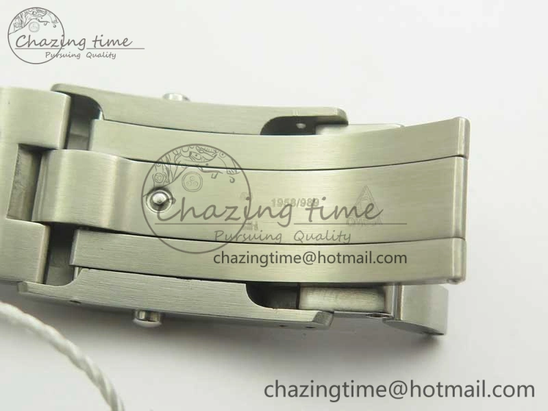 Speedmaster SS Snoopy OMF Best Edition White Dial on SS Bracelet Manual Winding Chrono Movement