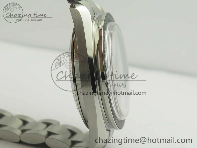Speedmaster SS Snoopy OMF Best Edition White Dial on SS Bracelet Manual Winding Chrono Movement