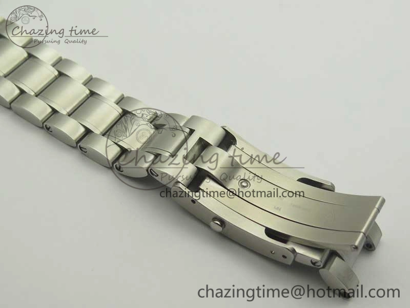 Speedmaster Speedy Tuesday 2‘Ultraman’OMF Best Edition on SS Bracelet Manual Winding Chrono Movement