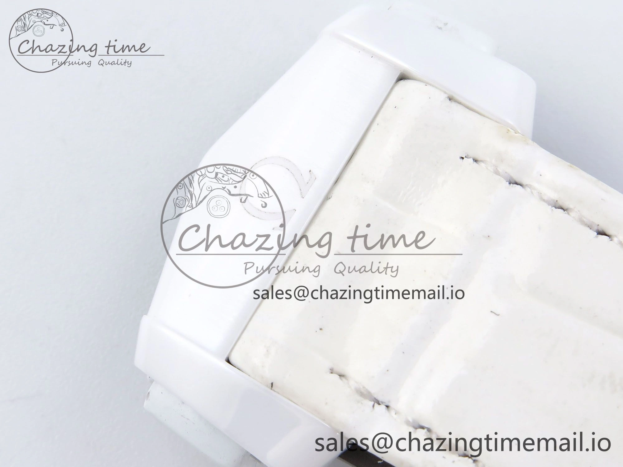 Speedmaster White Side Of The Moon N1F 1:1 Best Edition White Dial White Ceramic on White Leather Strap A9300