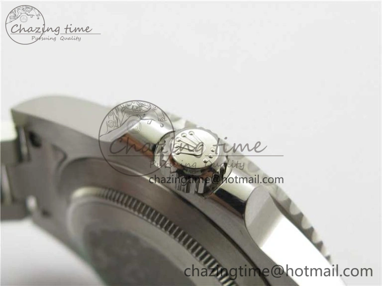 Submariner 116610 LV Green Ceramic ARF 1:1 Best Edition 904L SS Case and Bracelet A2824 V4
