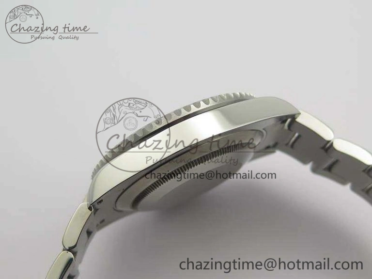 Submariner 116610 LV Green Ceramic GMF 1:1 Best Edition 904L SS Case And Bracelet SA3135