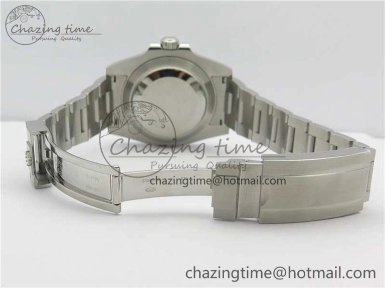 Submariner 116610 LV Green Ceramic Noob 1:1 Best Edition 904L SS Case and Bracelet SA3135 V10