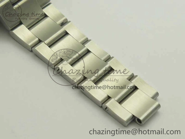 Submariner 116610 LV Green Ceramic V8s 1:1 Noob Best Edition On SS Bracelet SA3135