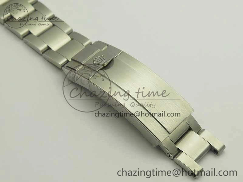 Submariner 116610 LV Green Ceramic V8s 1:1 Noob Best Edition On SS Bracelet SA3135