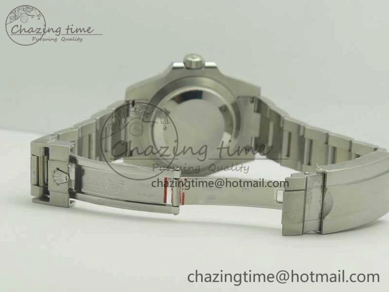 Submariner 116610 LV Green Ceramic V8s 1:1 Noob Best Edition On SS Bracelet SA3135