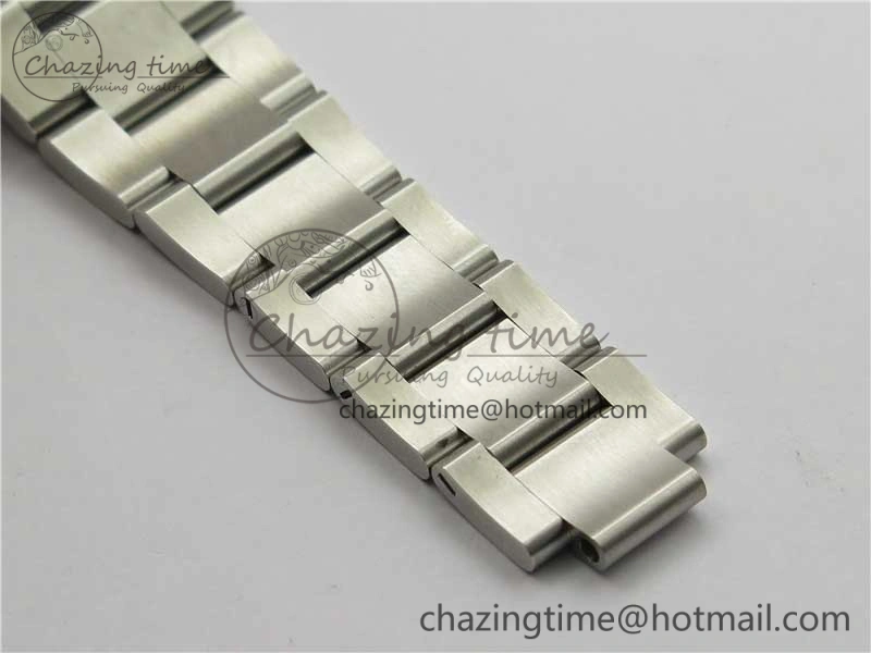 Submariner 116610 LV Green Ceramic ZZF 904L 1:1 Best Edition on SS Bracelet A2836 V2s