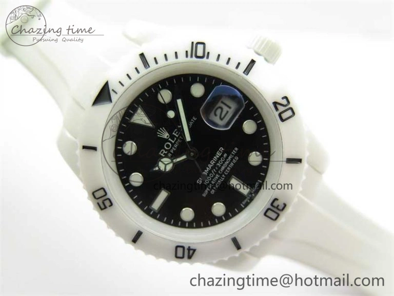 Submariner 40mm White Ceramic 5GF Best Edition Black Dial on White Rubber Strap SA3135